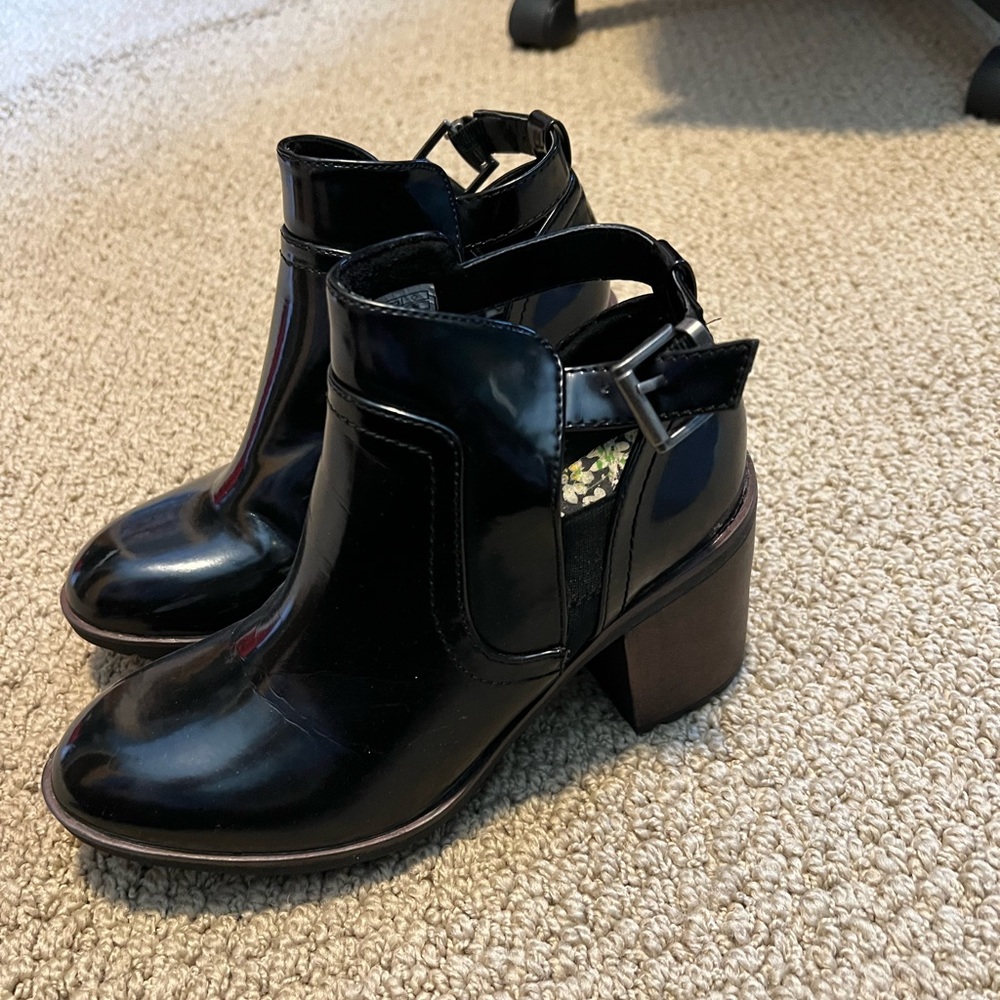 Black boots